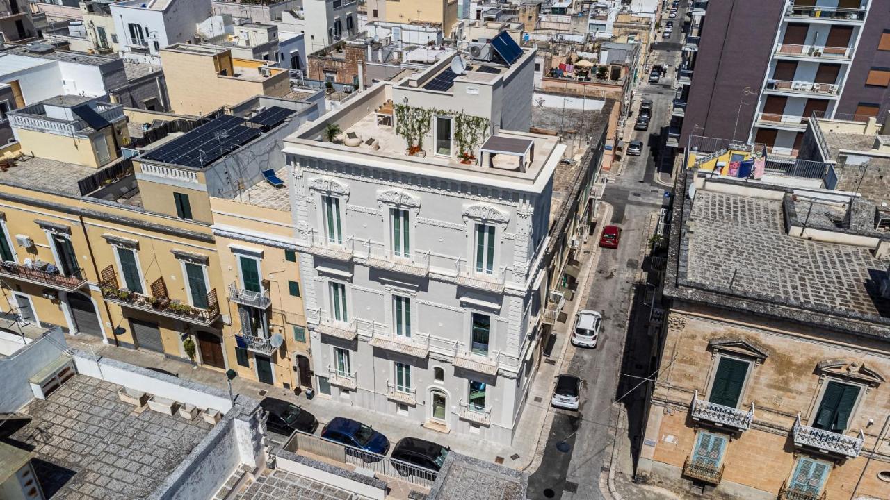 Helloapulia Charming Palazzo Clemente - Self-Catering Suites With Aircondition Monopoli Exterior photo