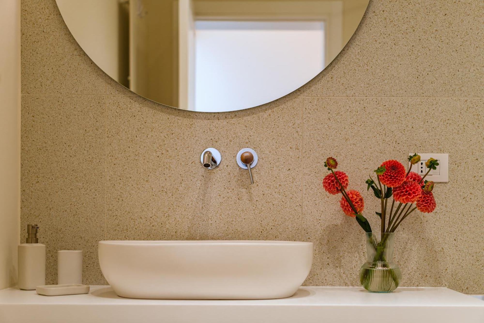 Helloapulia Charming Palazzo Clemente - Self-Catering Suites With Aircondition Monopoli Exterior photo